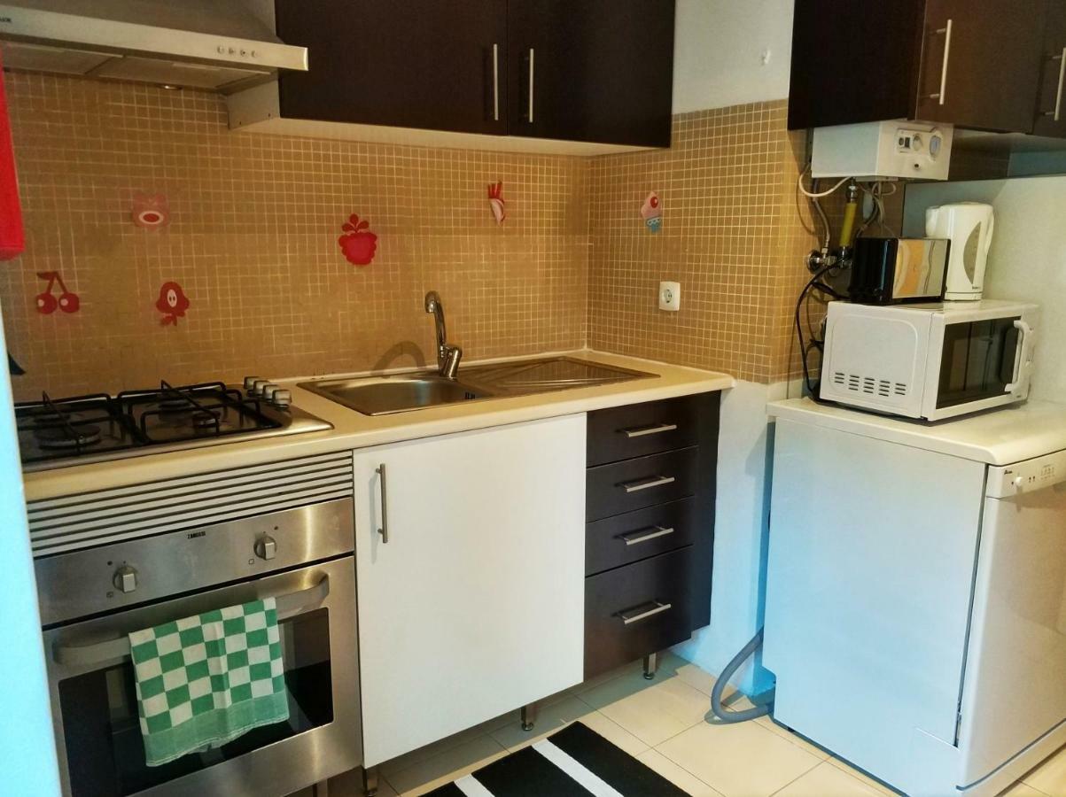 Be 1 Of Us Bairro Alto Santa Catarina * Lissabon