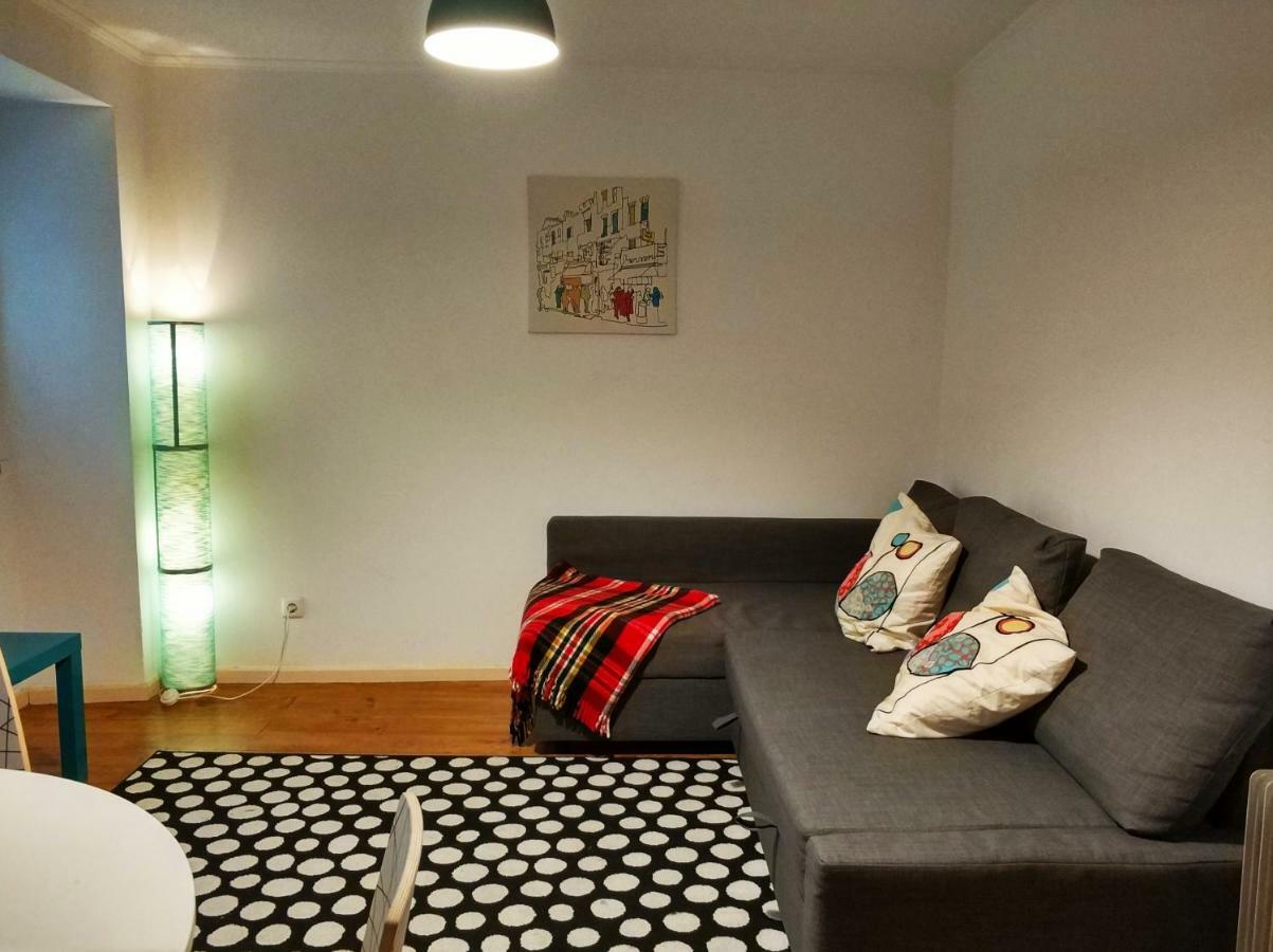 Be 1 Of Us Bairro Alto Santa Catarina * Lissabon