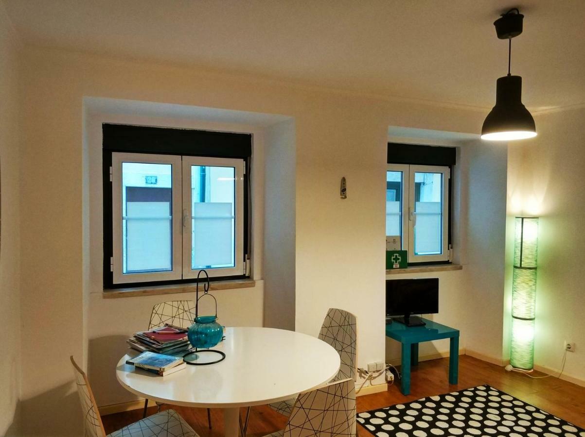 Be 1 Of Us Bairro Alto Santa Catarina Lissabon